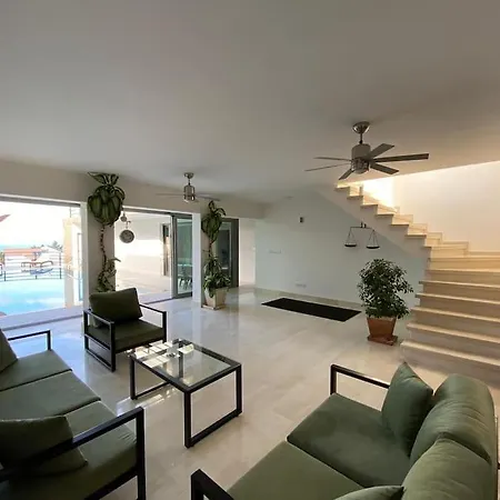 Luxurious 4 Bedroom With Magnificent Views فيلة Elea