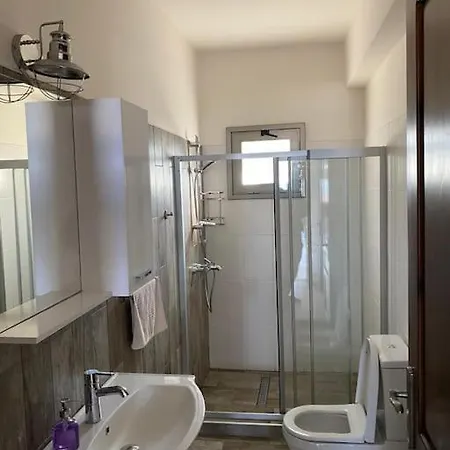 Luxurious 4 Bedroom With Magnificent Views * Elea