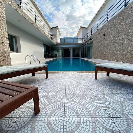 Luxurious 4 Bedroom With Magnificent Views Elea