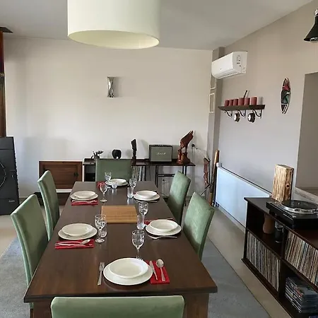 Luxurious 4 Bedroom With Magnificent Views