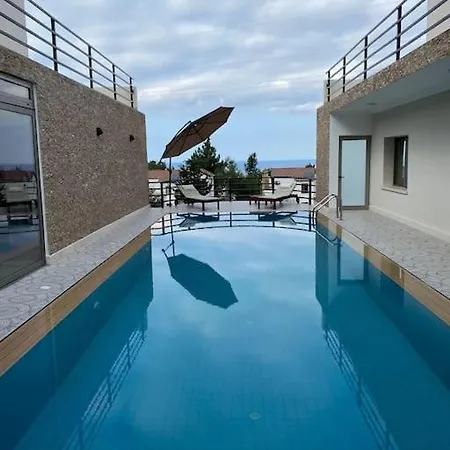 Luxurious 4 Bedroom With Magnificent Views Vila Elea