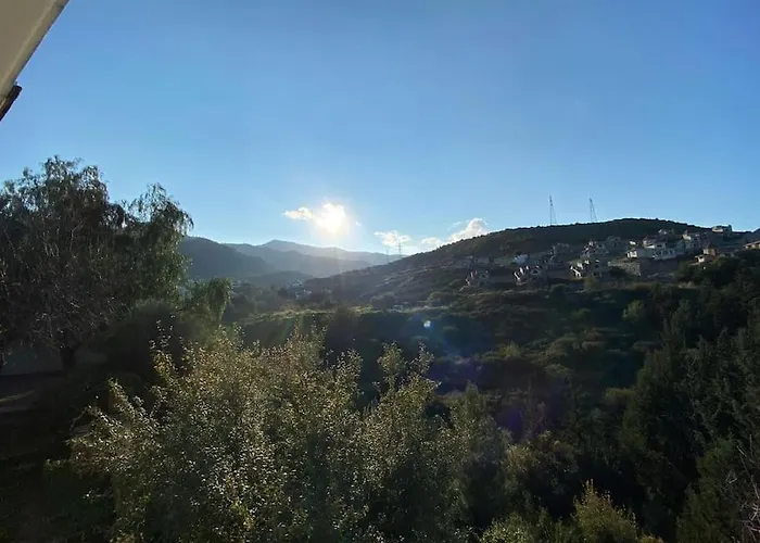 Luxurious 4 Bedroom With Magnificent Views ヴィラ Elea