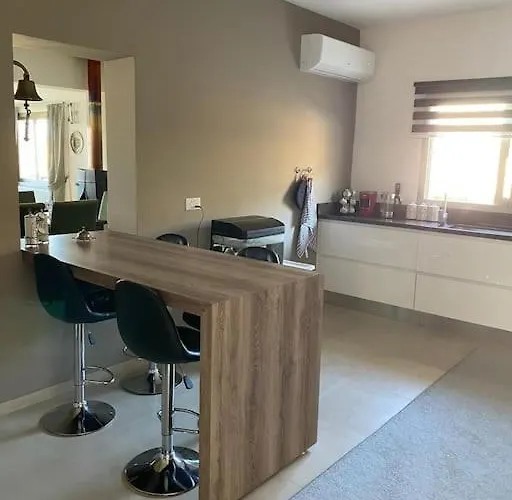 Luxurious 4 Bedroom With Magnificent Views Villa