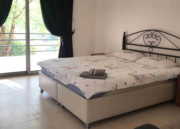 ヴィラ Luxurious 4 Bedroom With Magnificent Views Elea