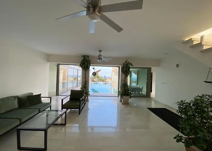 Luxurious 4 Bedroom With Magnificent Views ヴィラ