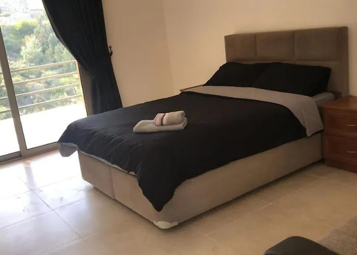 Luxurious 4 Bedroom With Magnificent Views ヴィラ *