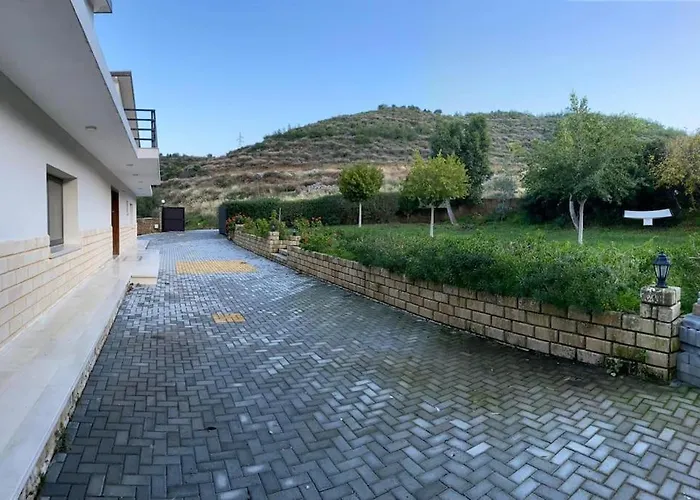 Luxurious 4 Bedroom With Magnificent Views ヴィラ Elea