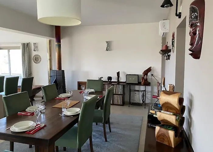 Luxurious 4 Bedroom With Magnificent Views Elea