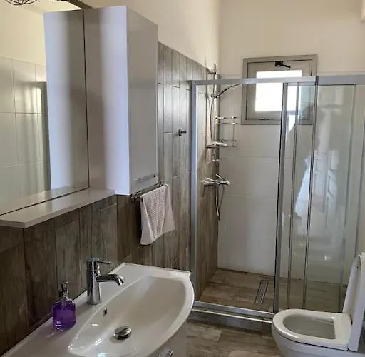 Luxurious 4 Bedroom With Magnificent Views