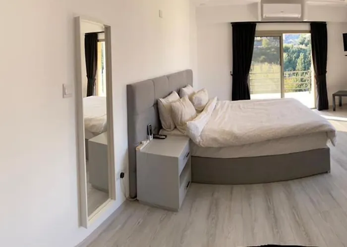 ヴィラ Luxurious 4 Bedroom With Magnificent Views *