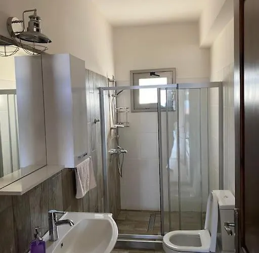 Luxurious 4 Bedroom With Magnificent Views * Elea